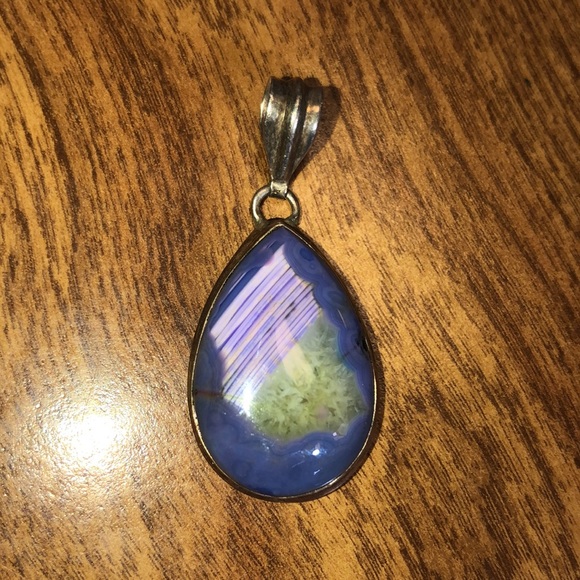 Pretty Colorful Pendant - Picture 8 of 9